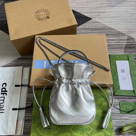 Gucci GG Blondie Bucket Bag WB001302