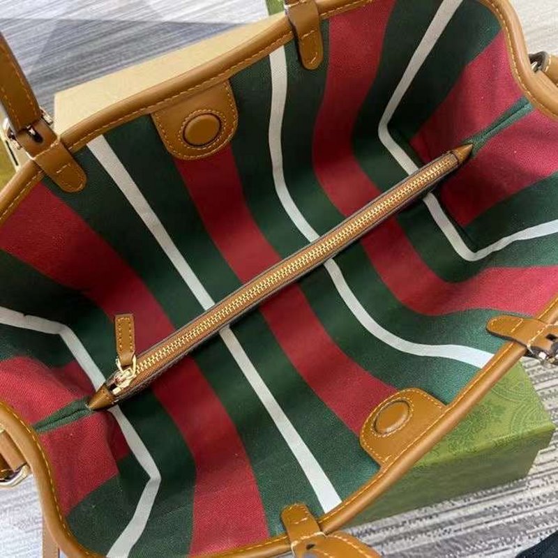 Gucci GG Shoulder Bag BG030594