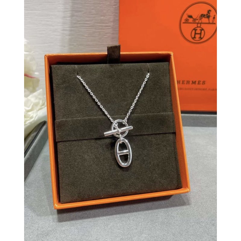 Hermes Farandole Pig Nose Necklace JWLH0043