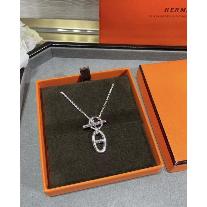 Hermes Farandole Pig Nose Necklace JWLH0043