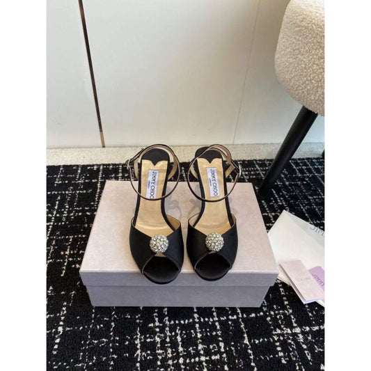 Jimmy Choo Round Toe Sandals SH010373