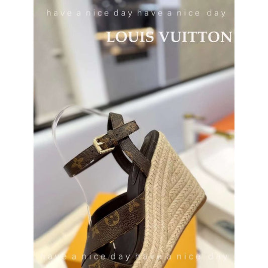 Louis Viutton Hollow Straw Wedge Sandals SH010390