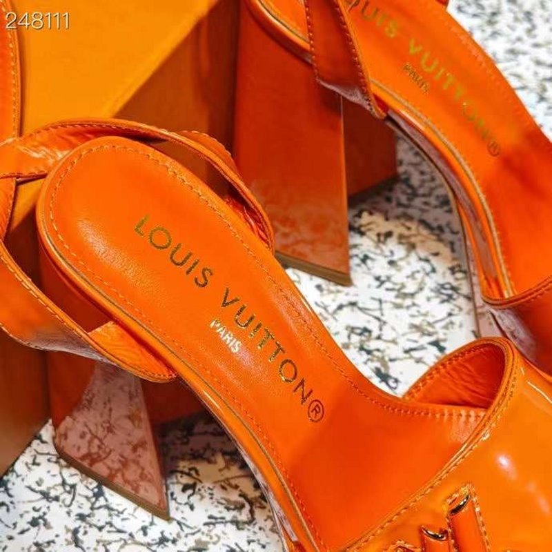 Louis Viutton Thick High Heeled Slippers SH010435