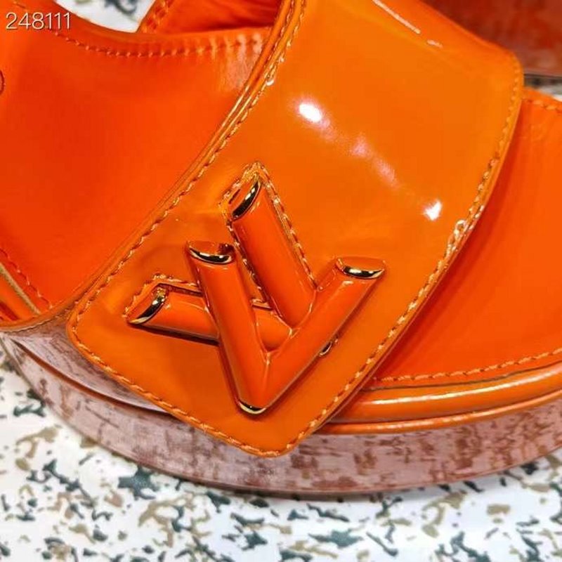 Louis Viutton Thick High Heeled Slippers SH010435