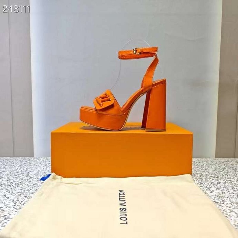 Louis Viutton Thick High Heeled Slippers SH010435