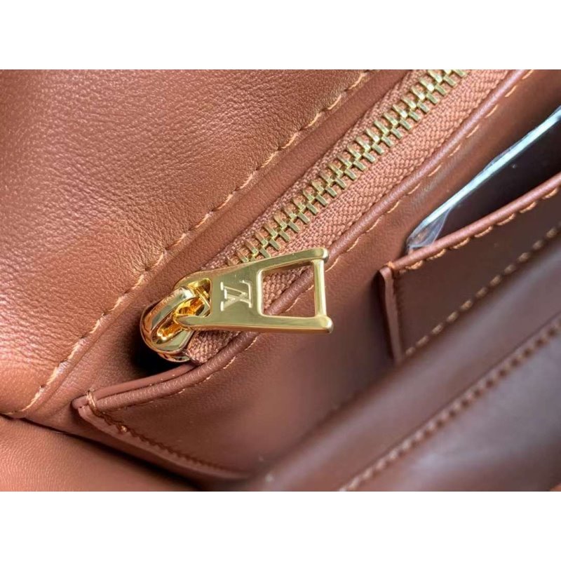 Louis Vuitton GO 14 Teist MM Bag BG02851