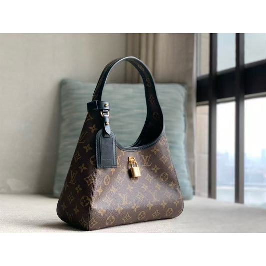 Louis Vuitton Hobo Bag BG0525093