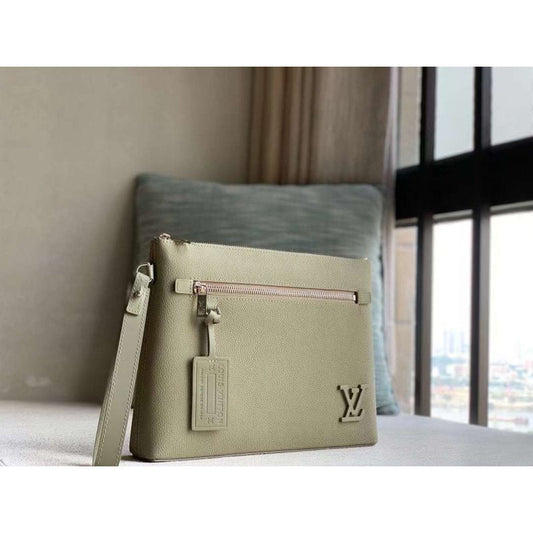 Louis Vuitton Pochette Ipad Bag BG02859