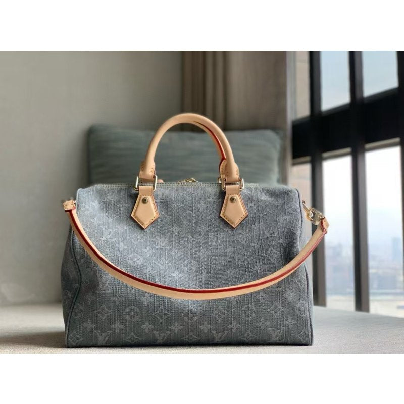 Louis Vuitton Speedy Soft Top Handle Bag BG0525085