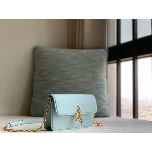 Louis Vuitton Wallet On Chain Bag BG0525088