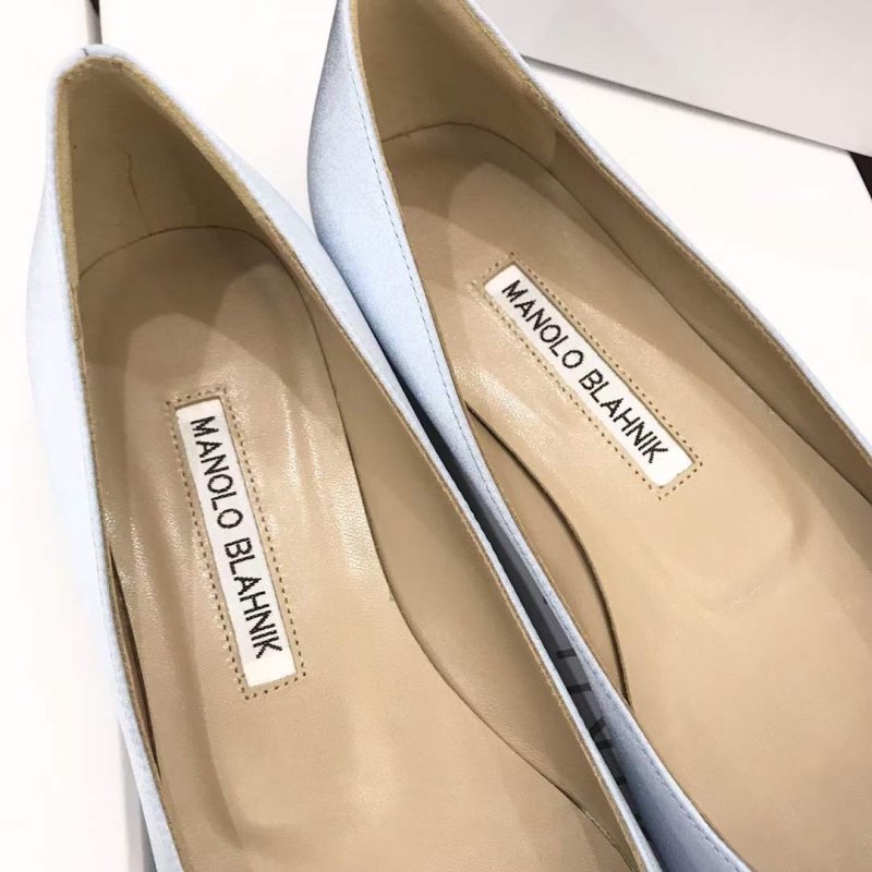 Manolo Blahnik Diamond Buckle Shoes SH010492