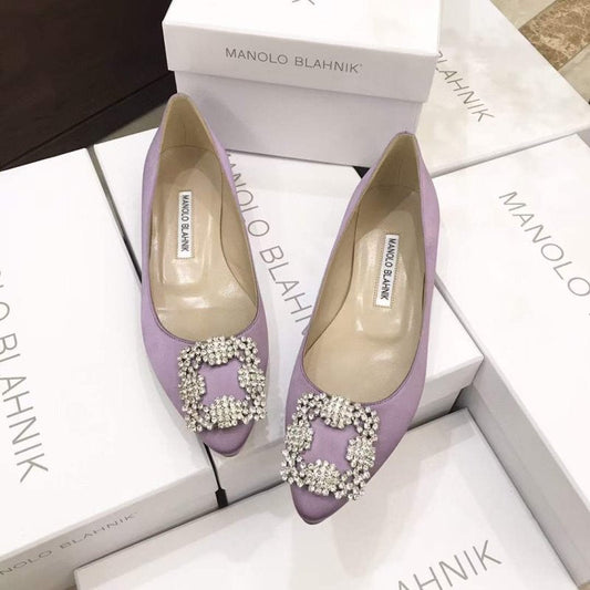 Manolo Blahnik Diamond Buckle Shoes SH010494