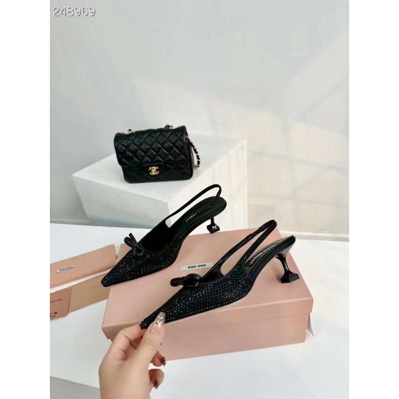 Miu Miu Butterfly knot Pointed Shoes SH010512