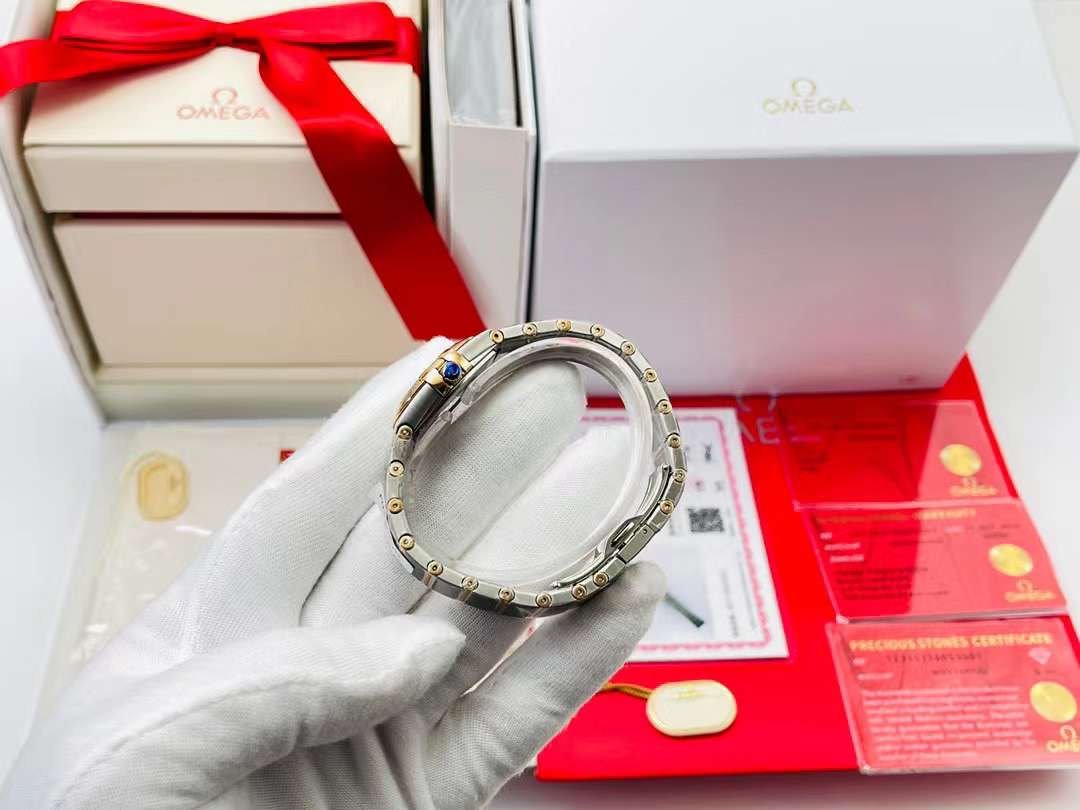 Constellation Classic Series Wrist Watch WAT02075