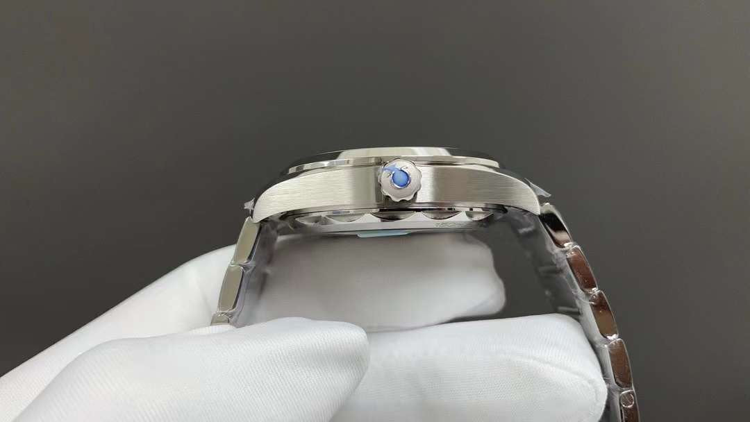 Omega Seahorse 150 Wrist Watch WAT02052