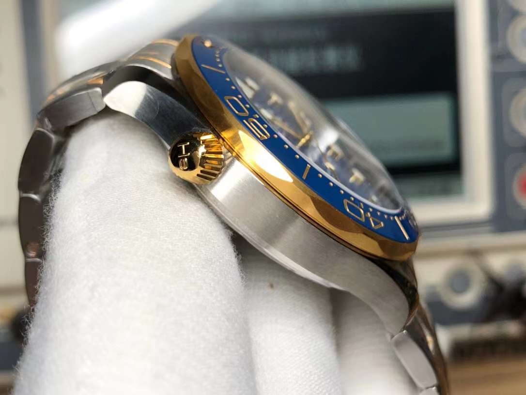 Omega Seamaster 300 Wrist Watch WAT02054