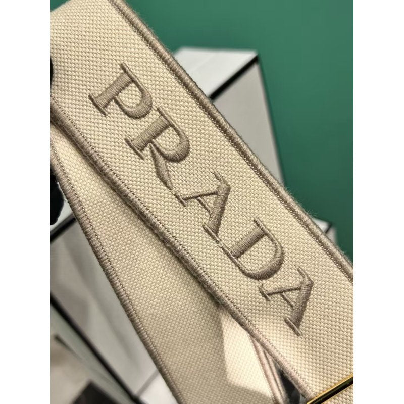 Prada Basket Hand Bag BG0525001