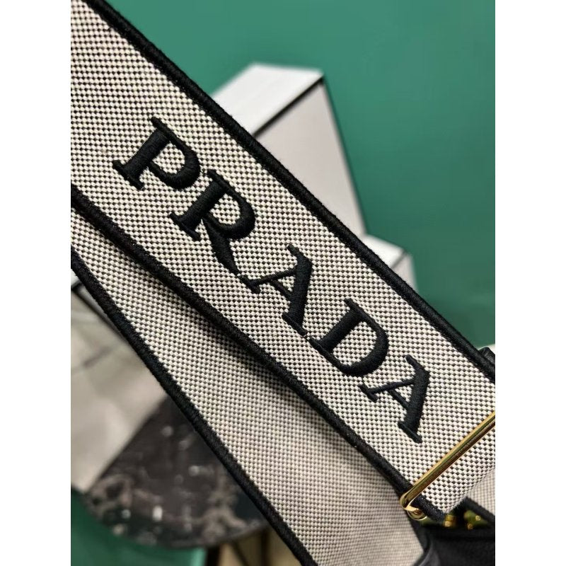 Prada Basket Hand Bag BG0525004