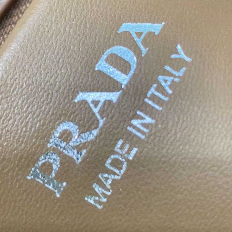 Prada Hand Bag BG02687