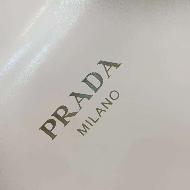 Prada Hand Bag BG02689
