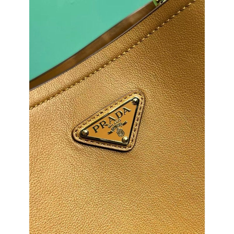 Prada Hang Bag BG0525065