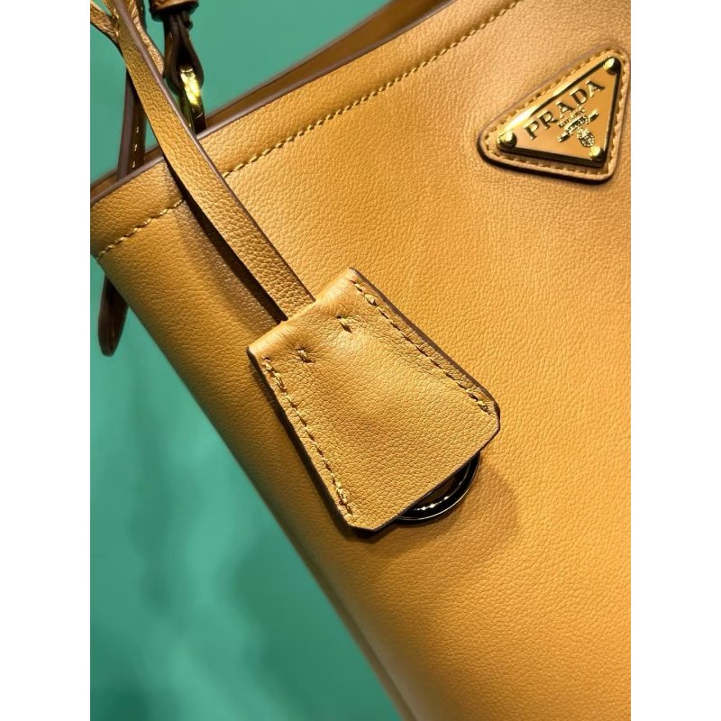 Prada Hang Bag BG0525065