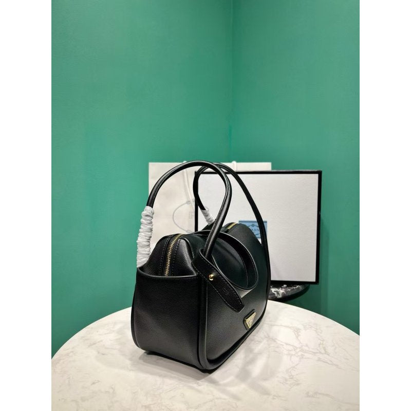 Prada Lindy Bag BG0525060