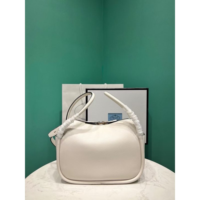 Prada Lindy Bag BG0525061