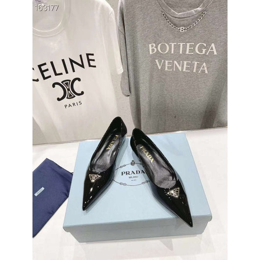 Prada Mary Jane Pointed Shoes SH010542