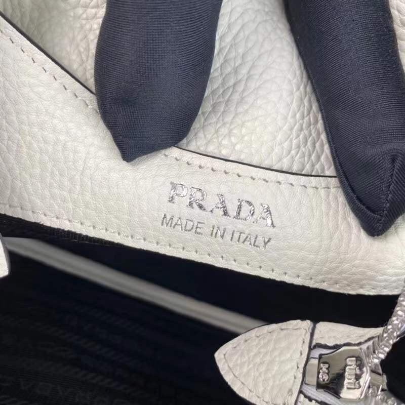 Prada Shoulder Bag BG02731