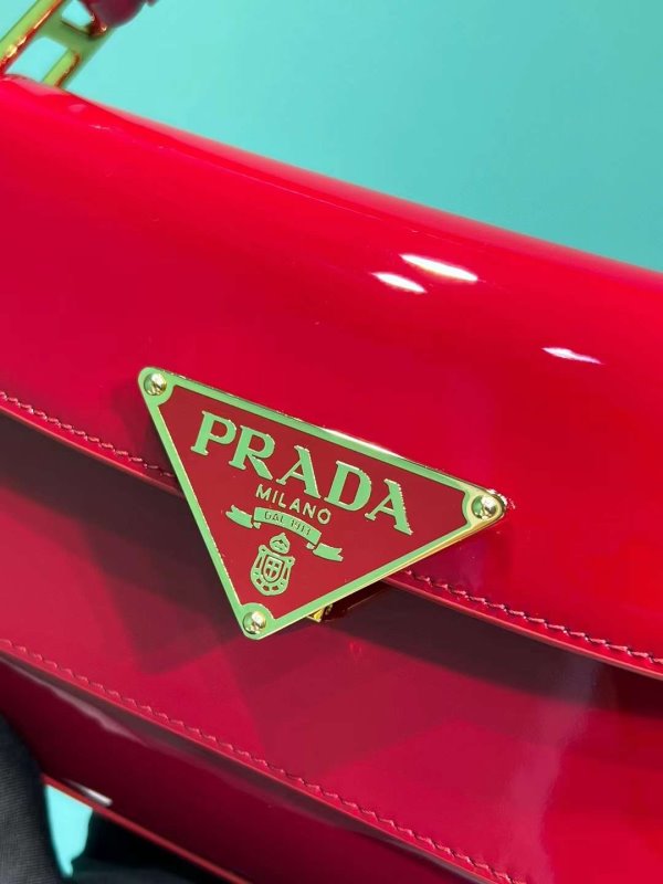 Prada Underarm Bag BG02725