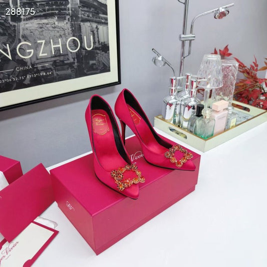 Roger Vivier Pointed Toe Shoe SH2505091