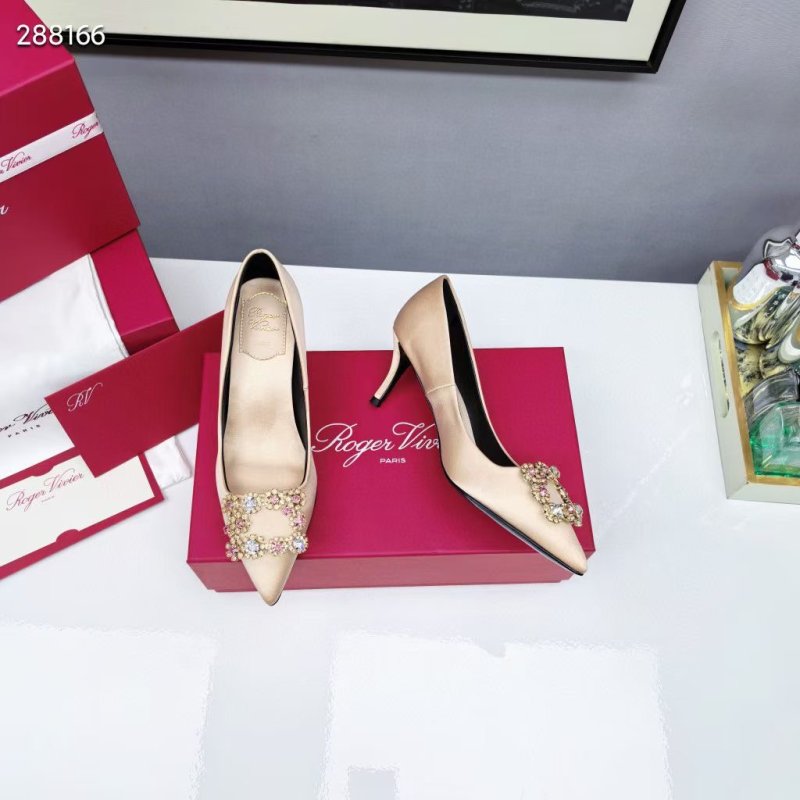 Roger Vivier Pointed Toe Shoe SH2505092