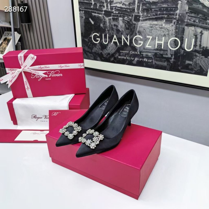Roger Vivier Pointed Toe Shoe SH2505093