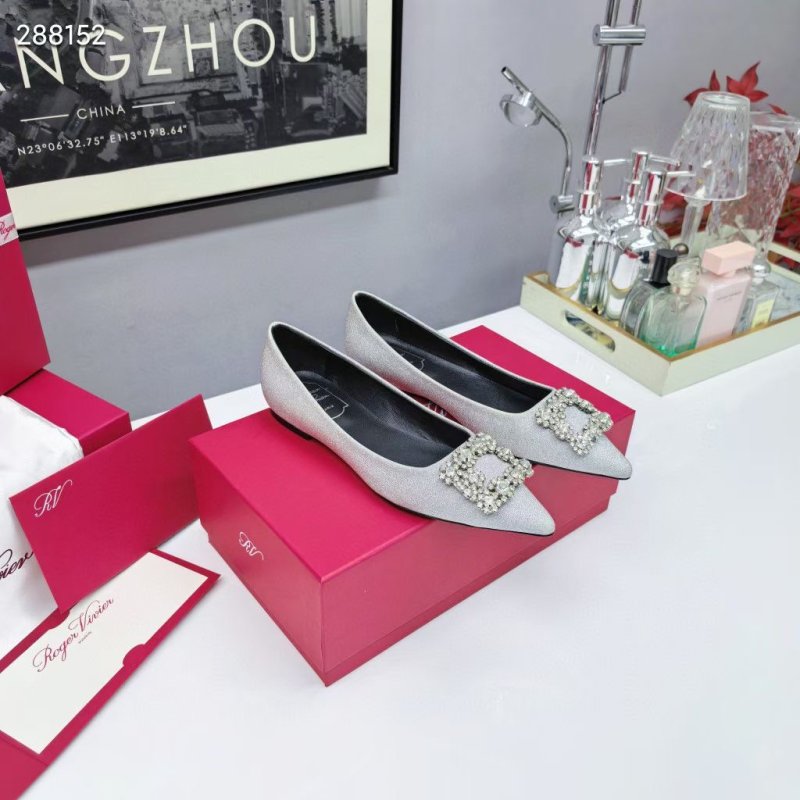 Roger Vivier Pointed Toe Shoe SH2505095