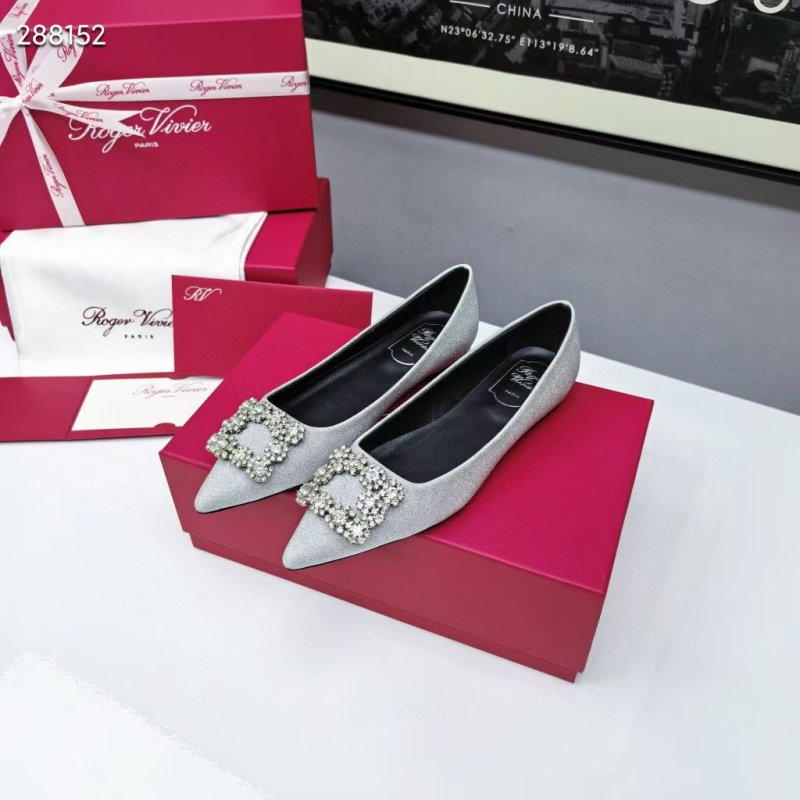 Roger Vivier Pointed Toe Shoe SH2505095