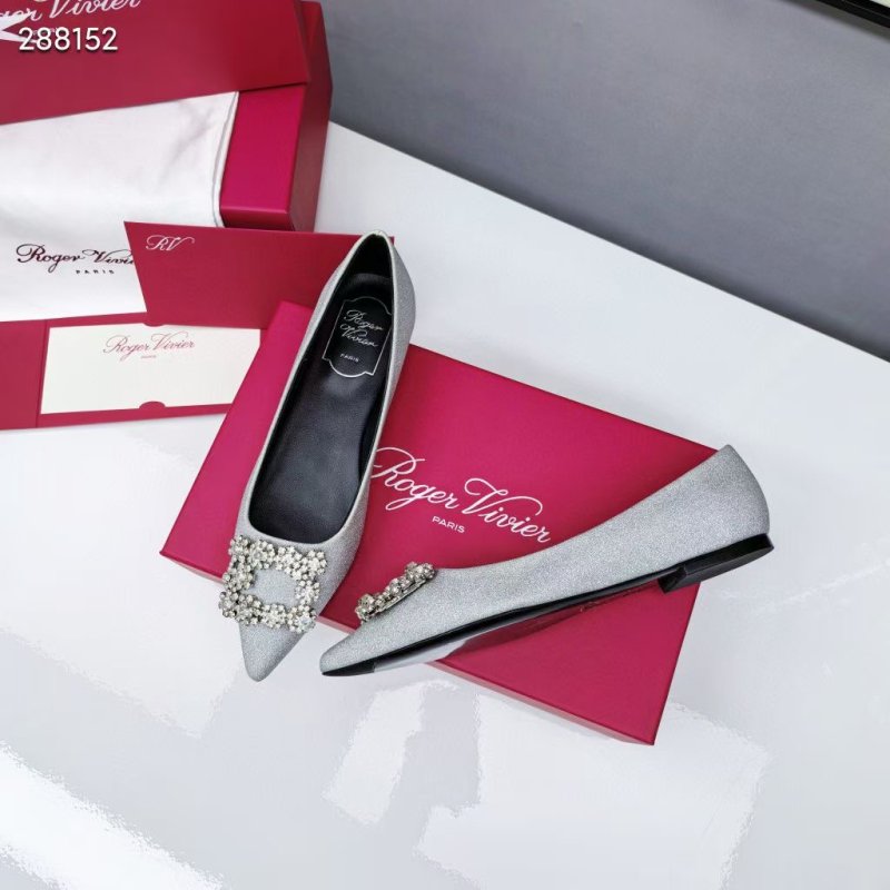 Roger Vivier Pointed Toe Shoe SH2505095