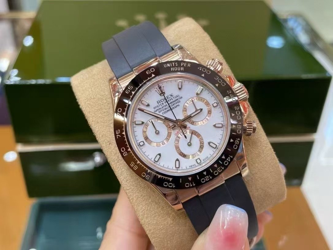 Rolex Daytona Series Wrist Watch WTJN25229