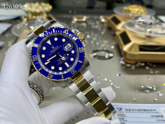 Rolex Ice Blue Roman Face Wrist Watch WAT02038