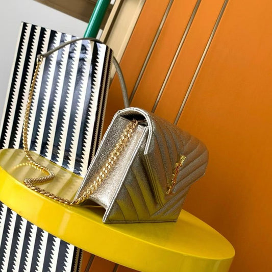 Saint Laurent Envelope Bag BG0525278