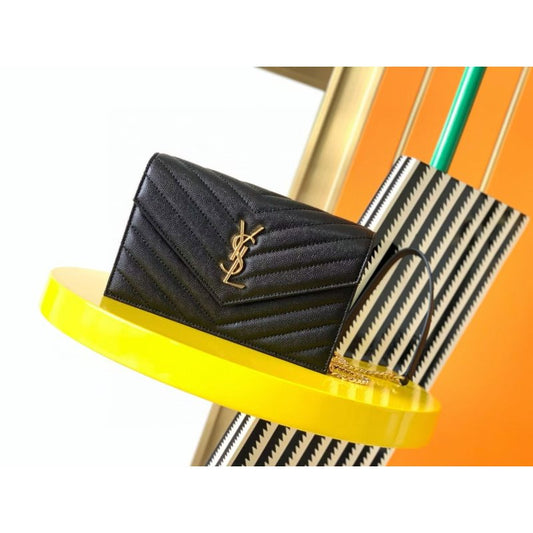 Saint Laurent Envelope Bag BG0525281