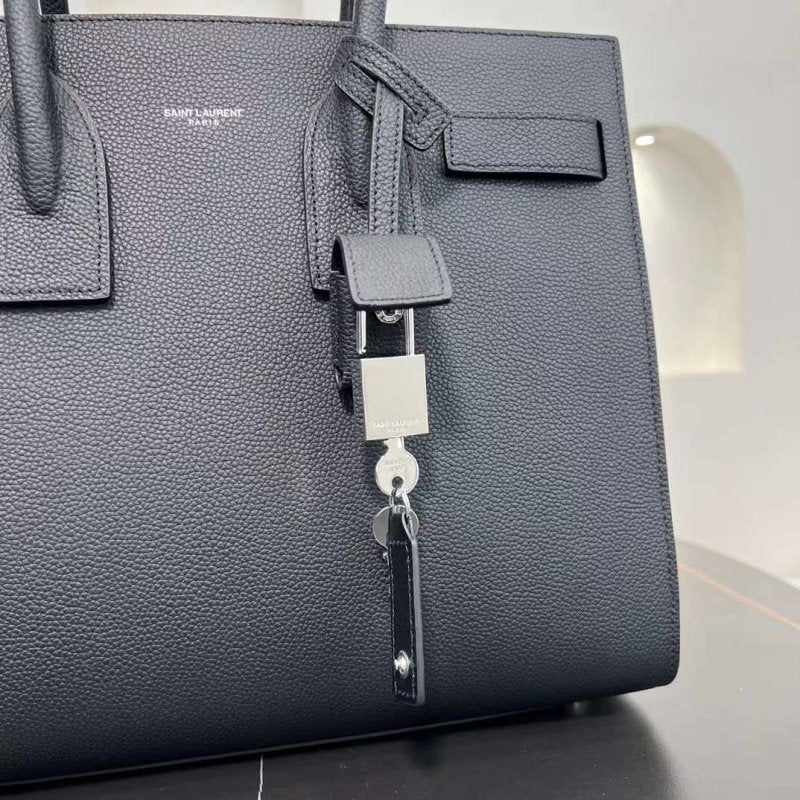 Saint Laurent Tote Hand Bag BG03042