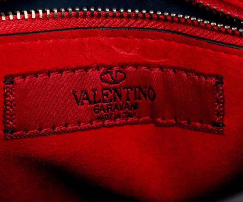 Valentino Garavani Rockstud Cross Body Bag BG02442
