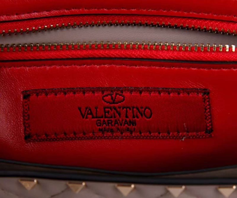 Valentino Garavani Rockstud Cross Body Bag BG02543