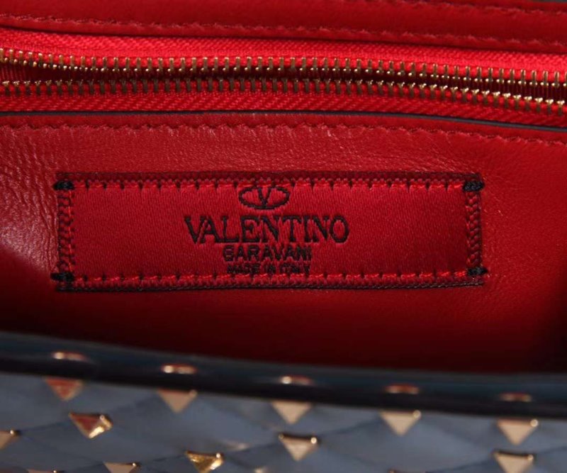 Valentino Garavani Rockstud Cross Body Bag BG02545