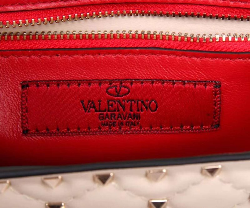 Valentino Garavani Rockstud Cross Body Bag BG02546