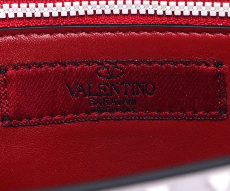 Valentino Garavani Rockstud Cross Body Bag BG02551