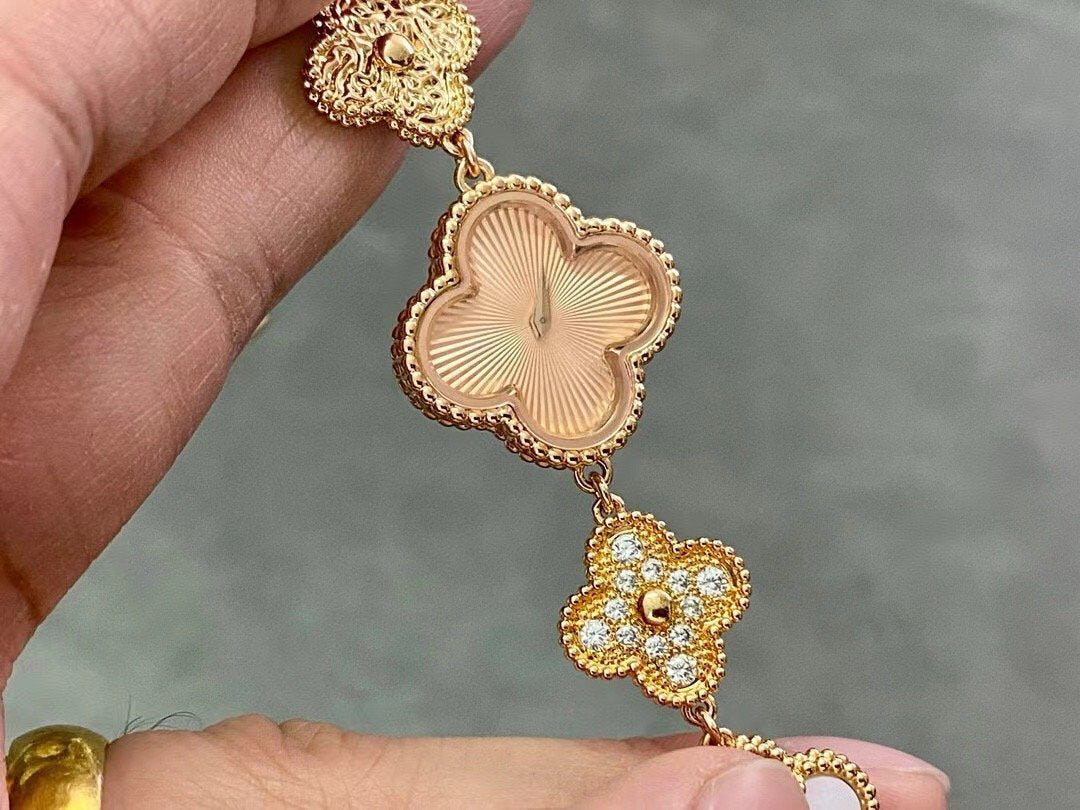 Van Cleef and Arpels Alhambra Four Leaf Bracelet Series Wrist Watch WTJN25273