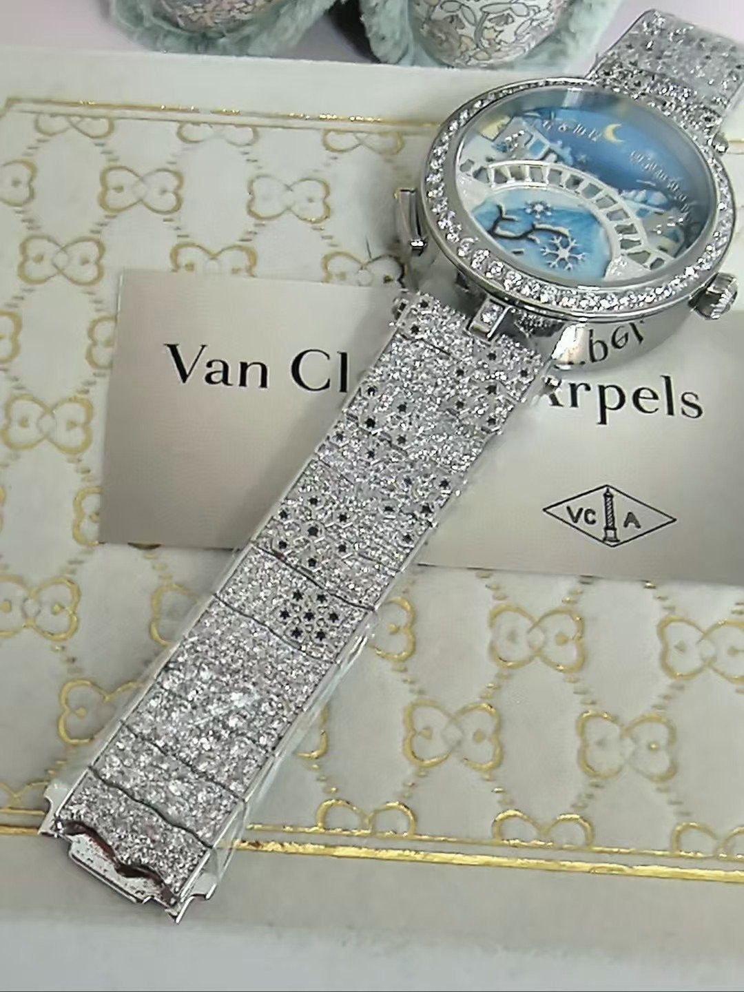 Van Cleef and Arpels Four Seasons Lovers Bridge Wrist Watch WTJN25250