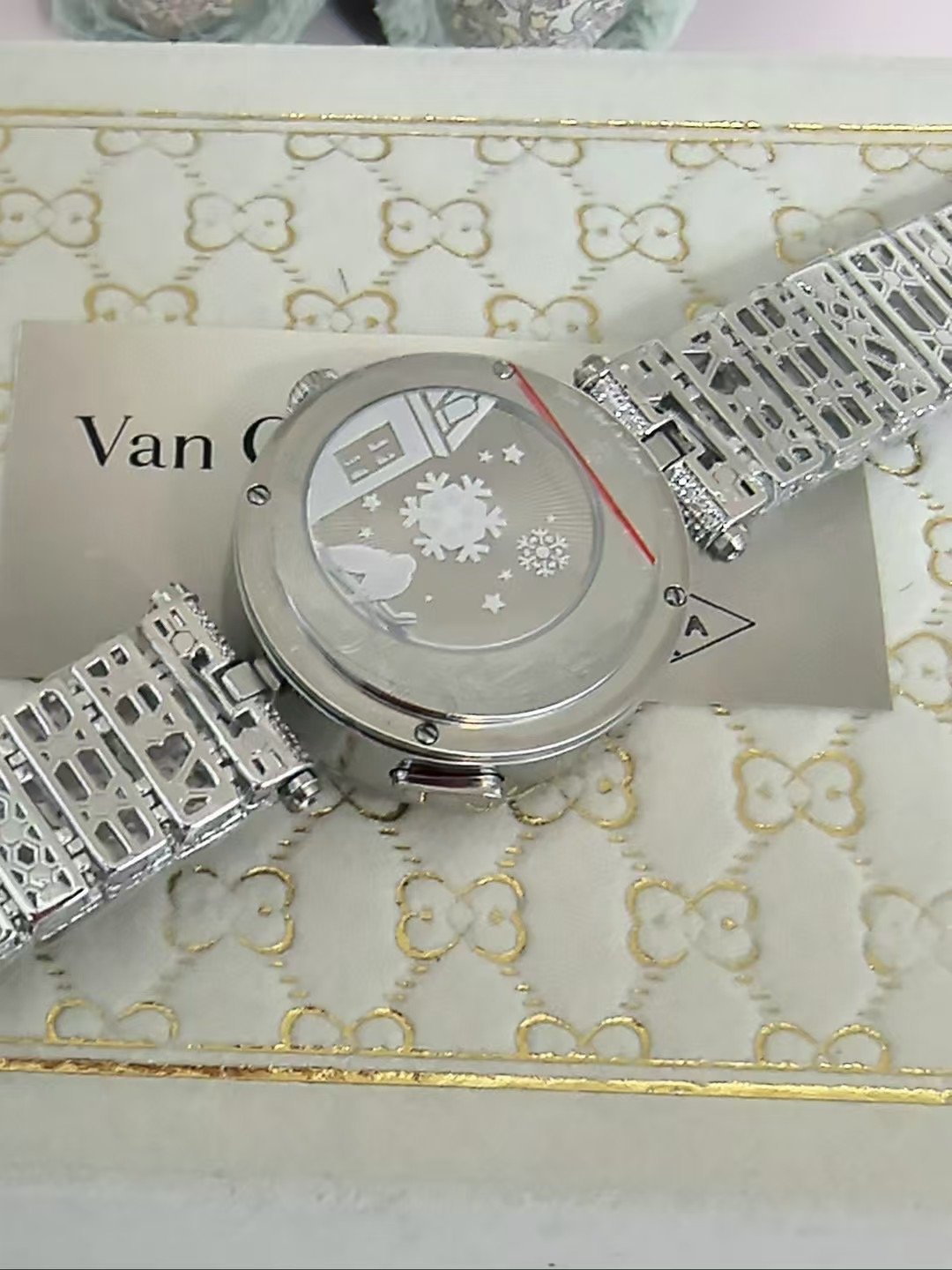 Van Cleef and Arpels Four Seasons Lovers Bridge Wrist Watch WTJN25250